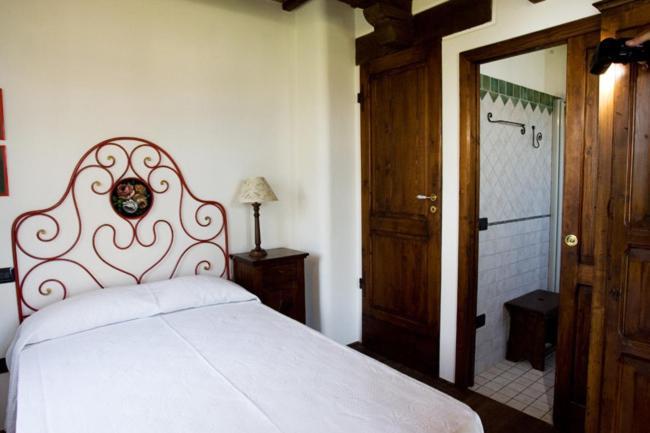 I Quattro Passeri Country House Santa Paola ภายนอก รูปภาพ