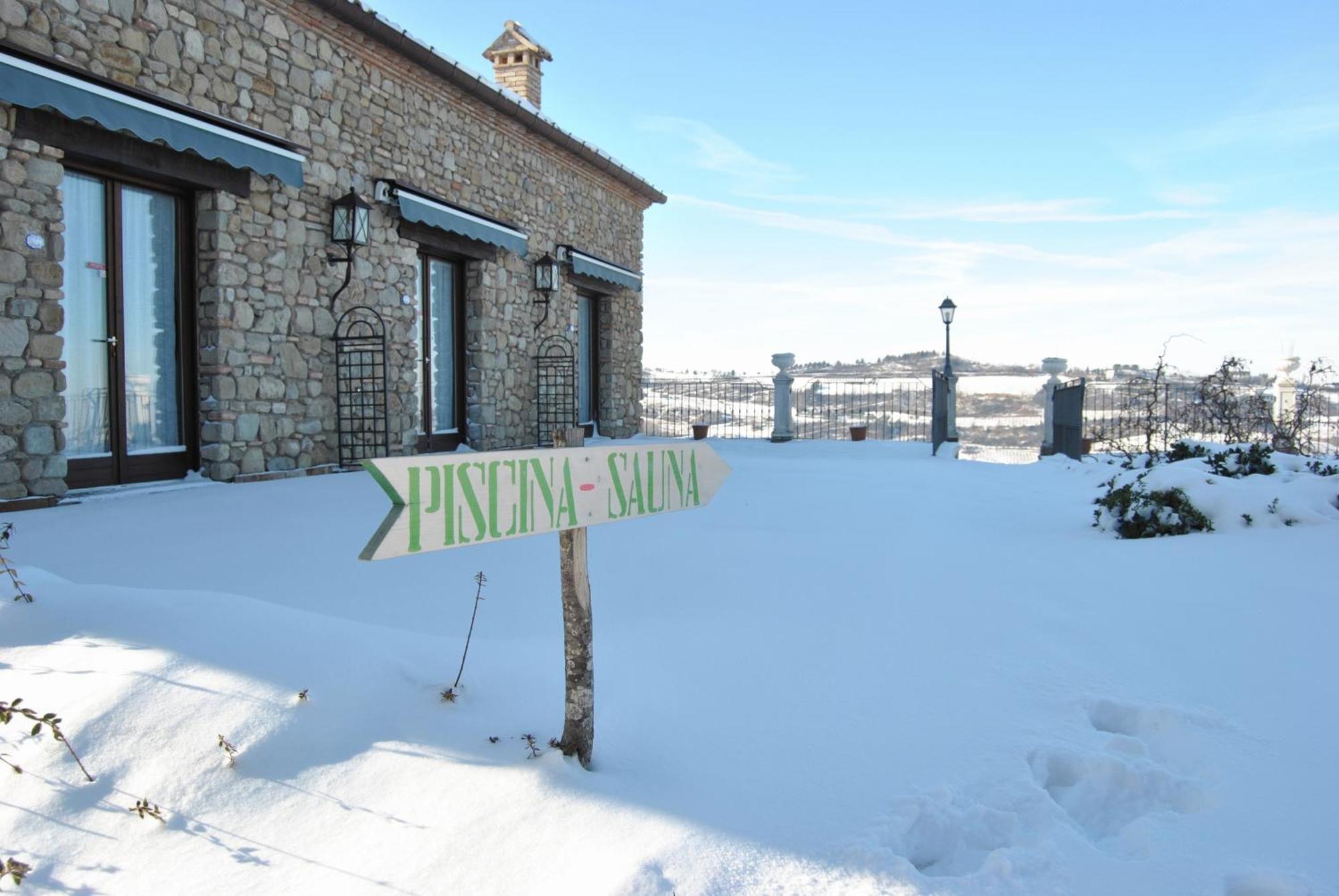 I Quattro Passeri Country House Santa Paola ภายนอก รูปภาพ