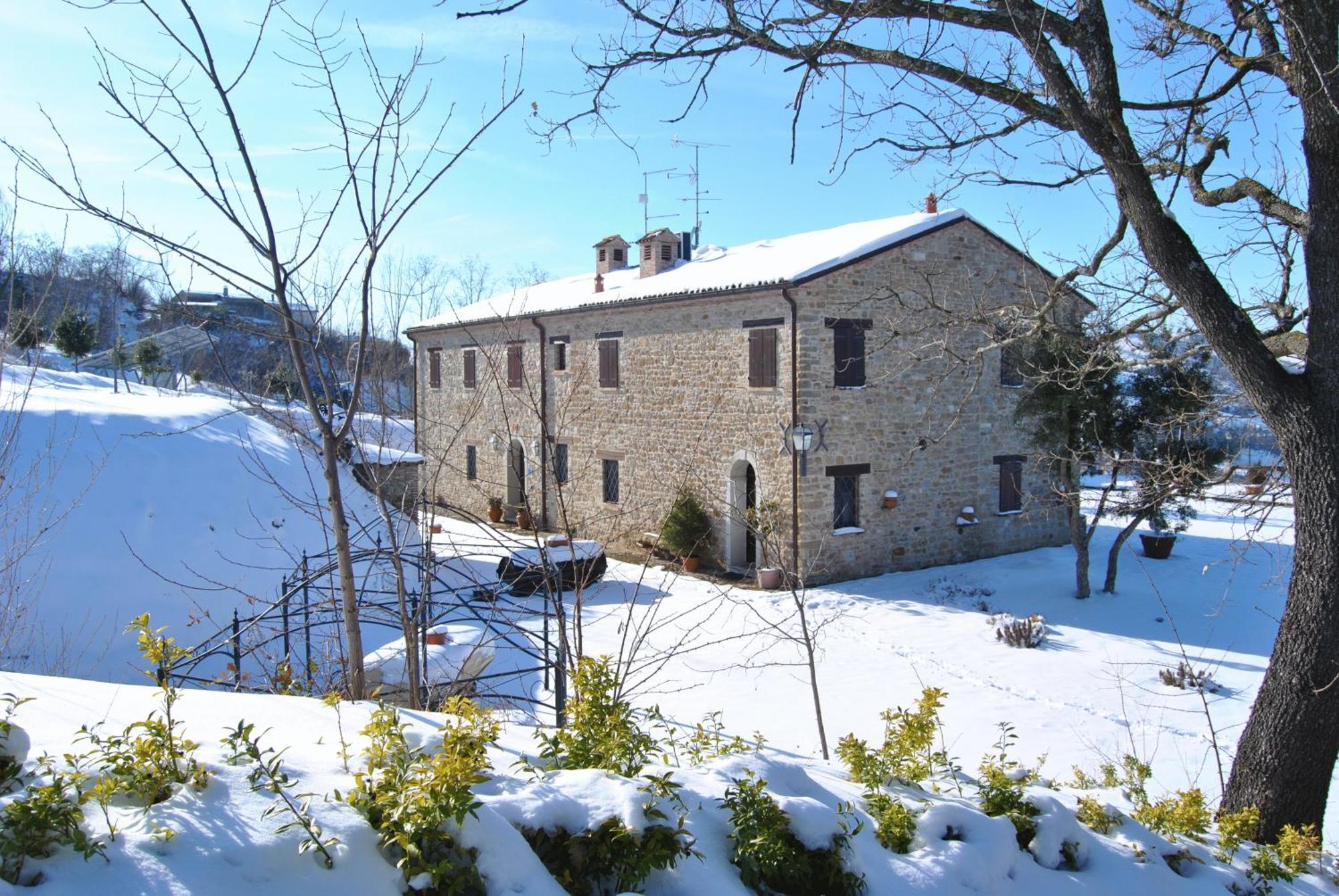 I Quattro Passeri Country House Santa Paola ภายนอก รูปภาพ
